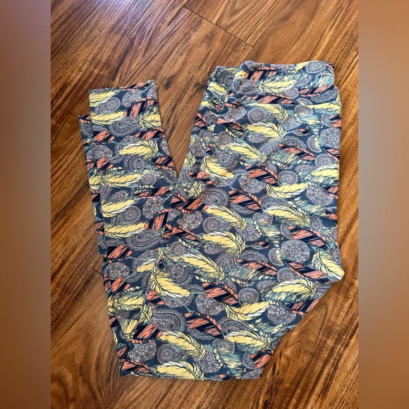 Lularoe leggings - Picture 3 of 7